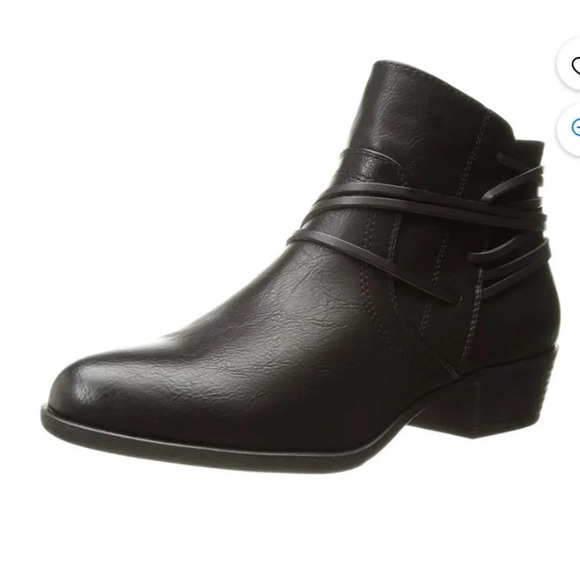 🌸 Madden Girl Almond Toe Ankle Booties size 7.5 - Picture 1 of 15